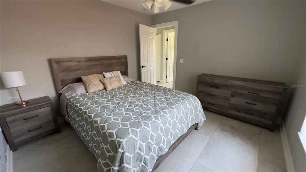 出租: $3,400 (3 贝兹, 2 浴室, 1648 平方英尺)