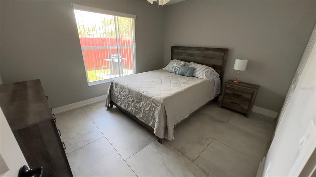 出租: $3,400 (3 贝兹, 2 浴室, 1648 平方英尺)