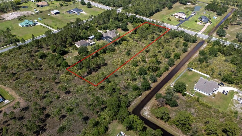 待售: $275,000 (2.24 acres)