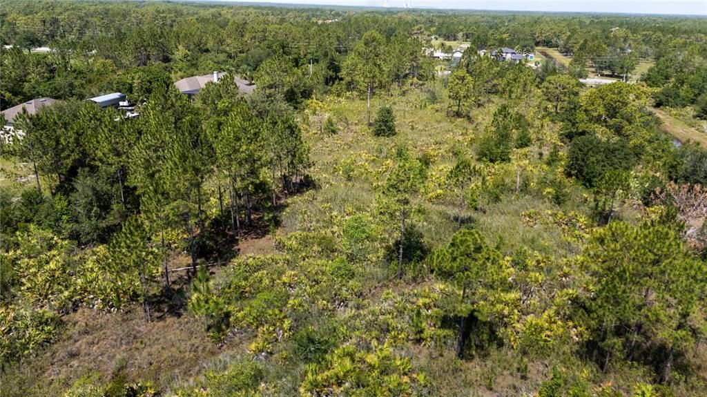 待售: $275,000 (2.24 acres)