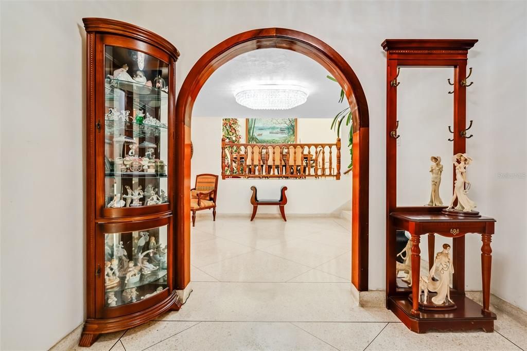 En Venta: $995,000 (5 camas, 5 baños, 3475 Pies cuadrados)