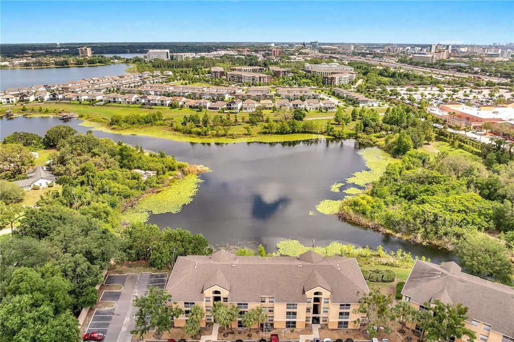 Activo con contrato: $235,000 (2 camas, 2 baños, 1003 Pies cuadrados)