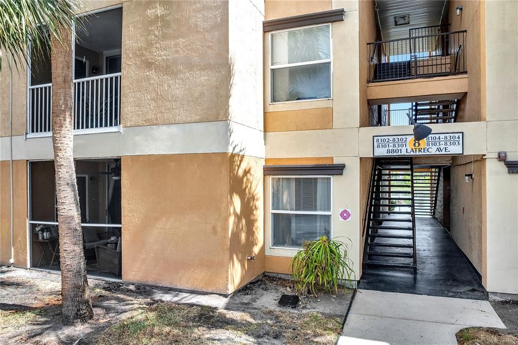 Activo con contrato: $235,000 (2 camas, 2 baños, 1003 Pies cuadrados)