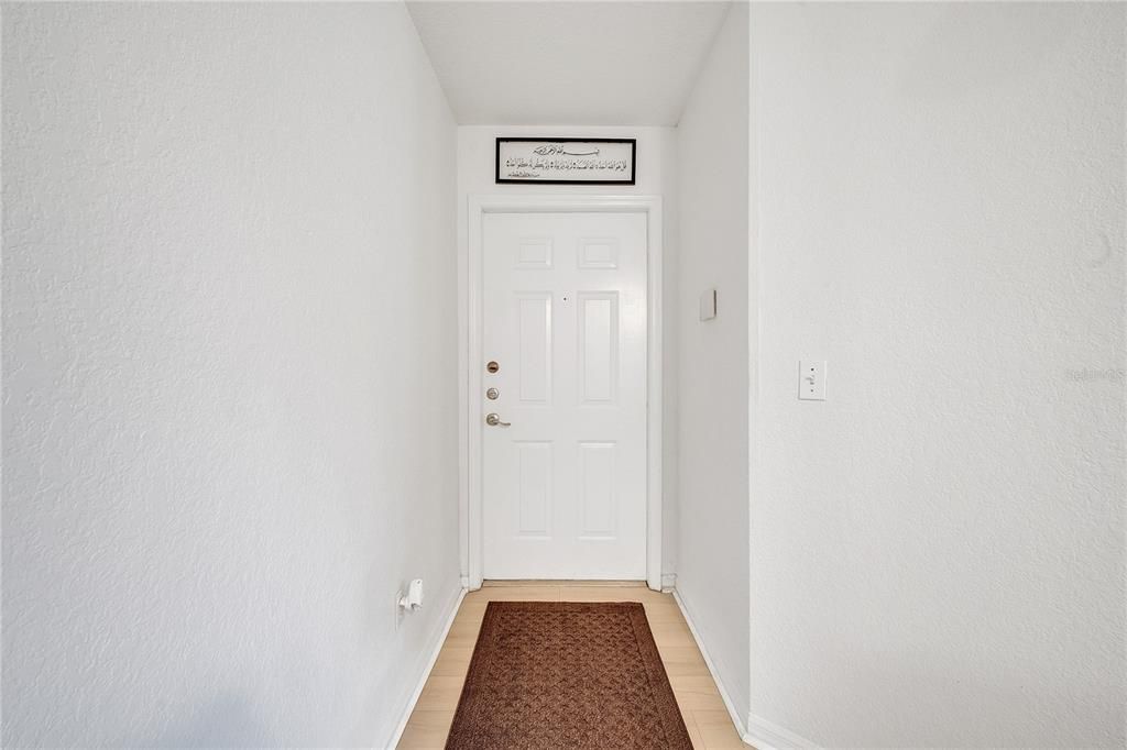 Activo con contrato: $235,000 (2 camas, 2 baños, 1003 Pies cuadrados)