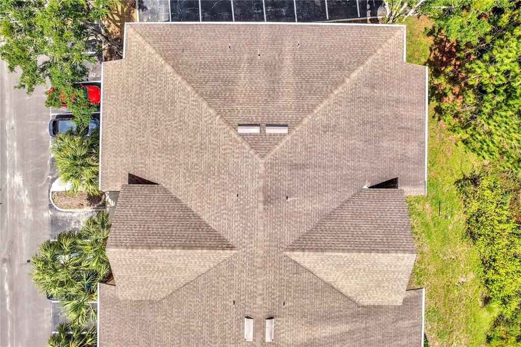 Activo con contrato: $235,000 (2 camas, 2 baños, 1003 Pies cuadrados)