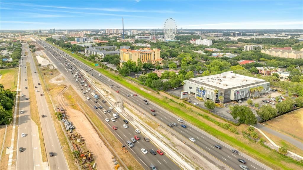 Activo con contrato: $235,000 (2 camas, 2 baños, 1003 Pies cuadrados)