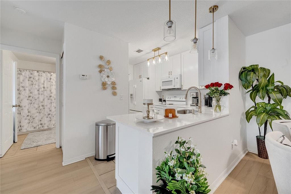 Activo con contrato: $235,000 (2 camas, 2 baños, 1003 Pies cuadrados)