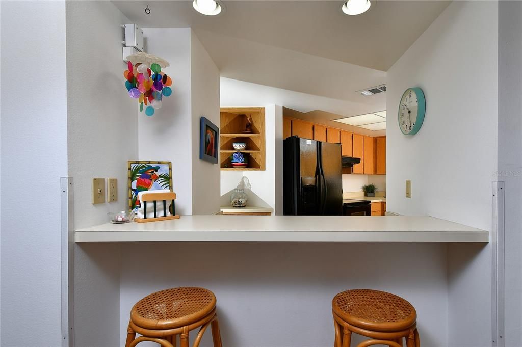 待售: $195,000 (2 贝兹, 2 浴室, 1363 平方英尺)