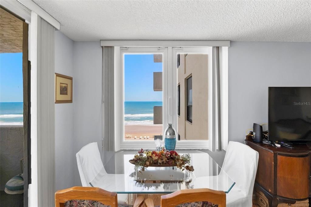 For Rent: $2,950 (3 beds, 3 baths, 1458 Square Feet)