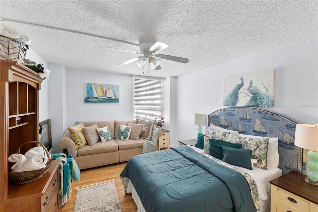 For Rent: $2,950 (3 beds, 3 baths, 1458 Square Feet)