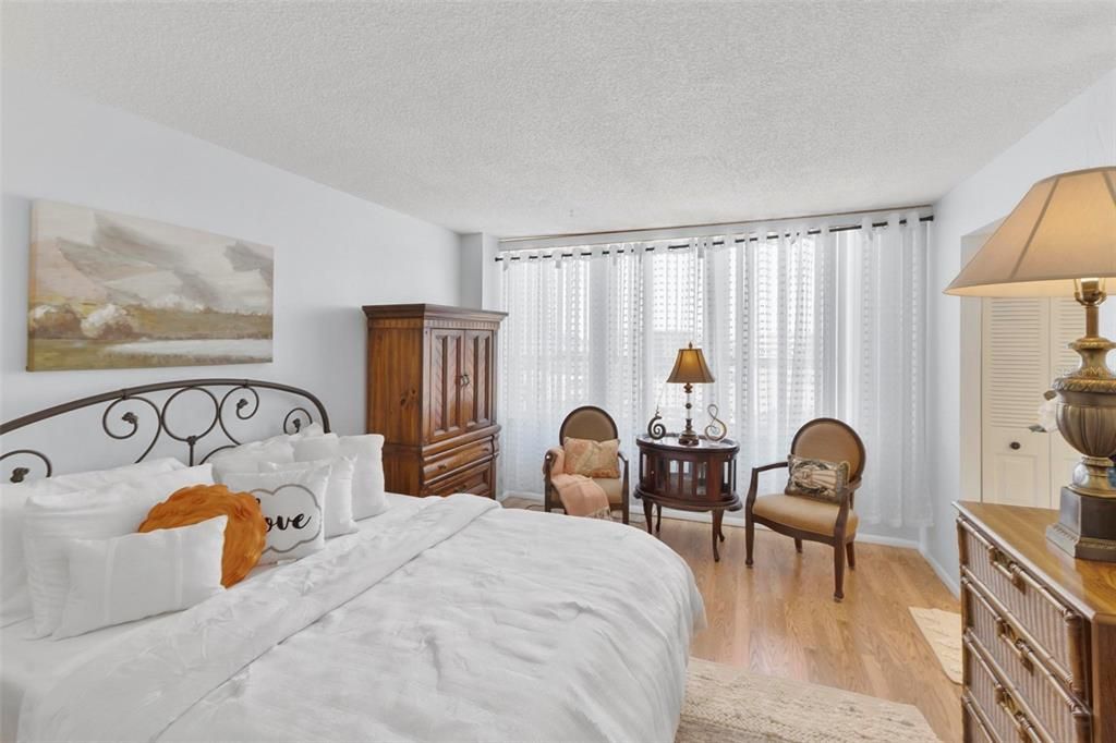 For Rent: $2,950 (3 beds, 3 baths, 1458 Square Feet)