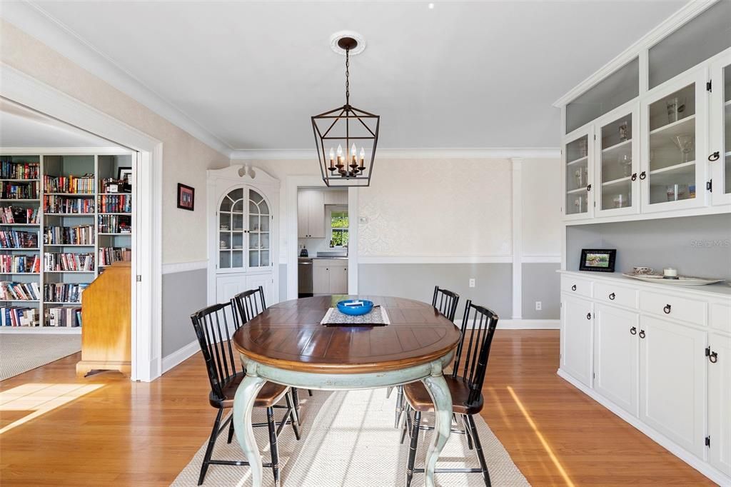 На продажу: $599,900 (3 спален, 3 ванн, 2803 Квадратных фут)