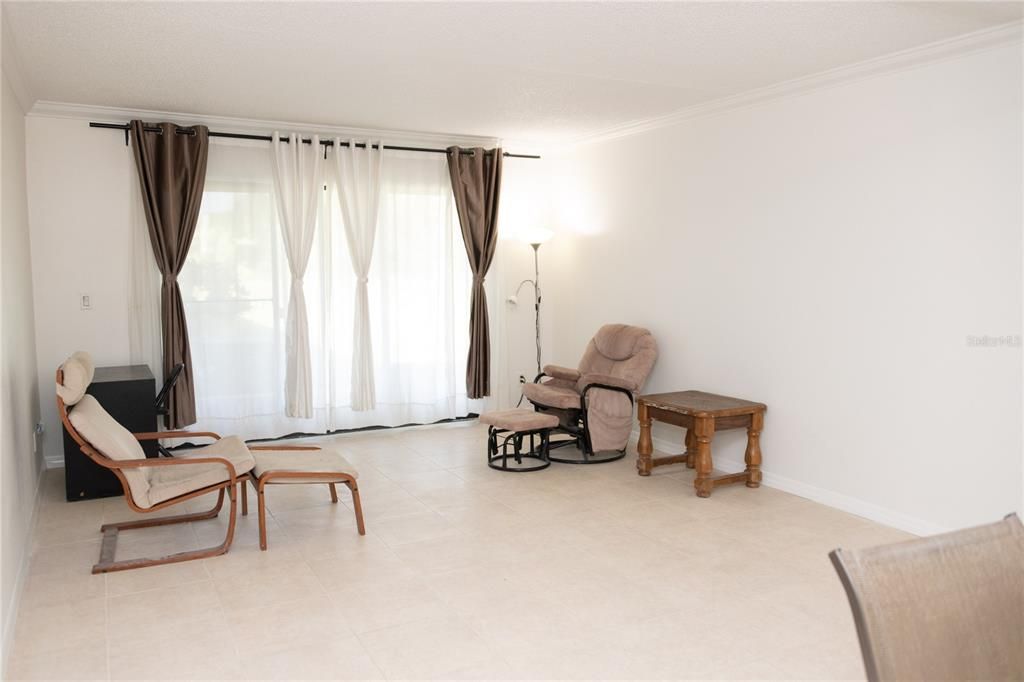 En Venta: $112,000 (2 camas, 2 baños, 975 Pies cuadrados)