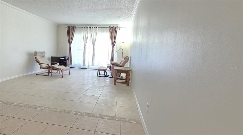 En Venta: $112,000 (2 camas, 2 baños, 975 Pies cuadrados)