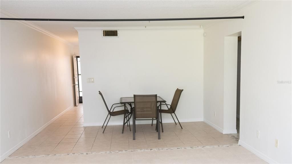 En Venta: $112,000 (2 camas, 2 baños, 975 Pies cuadrados)