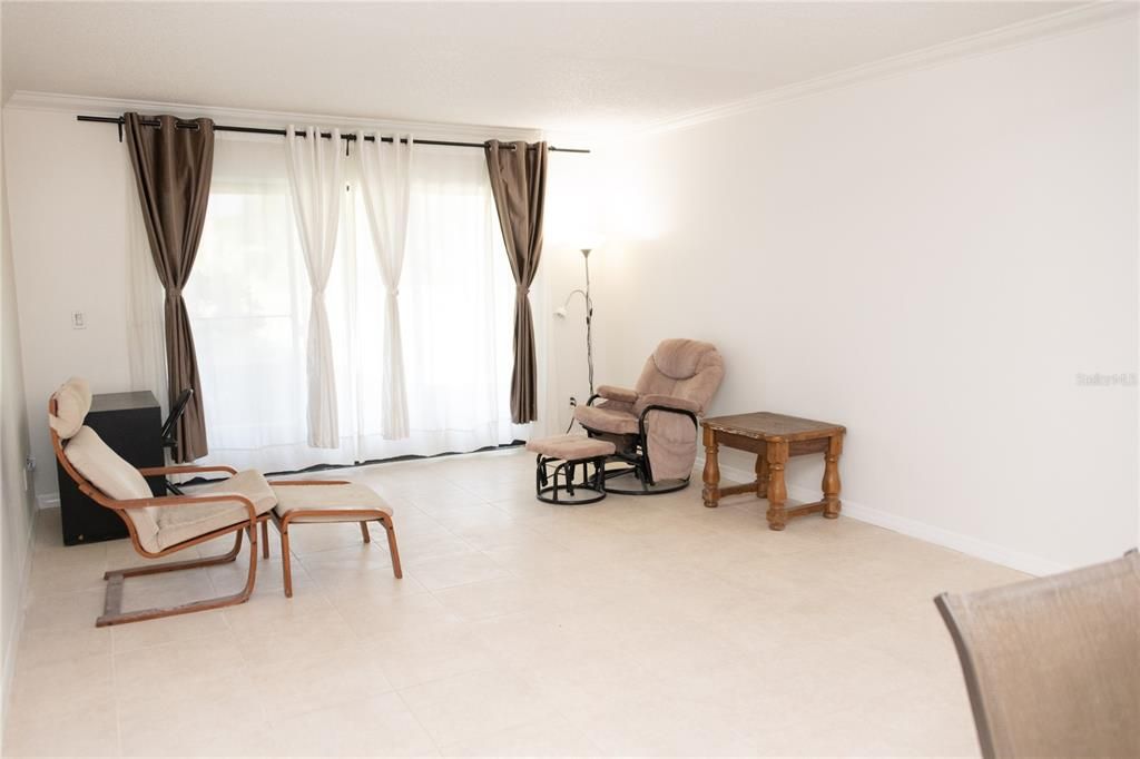 En Venta: $112,000 (2 camas, 2 baños, 975 Pies cuadrados)