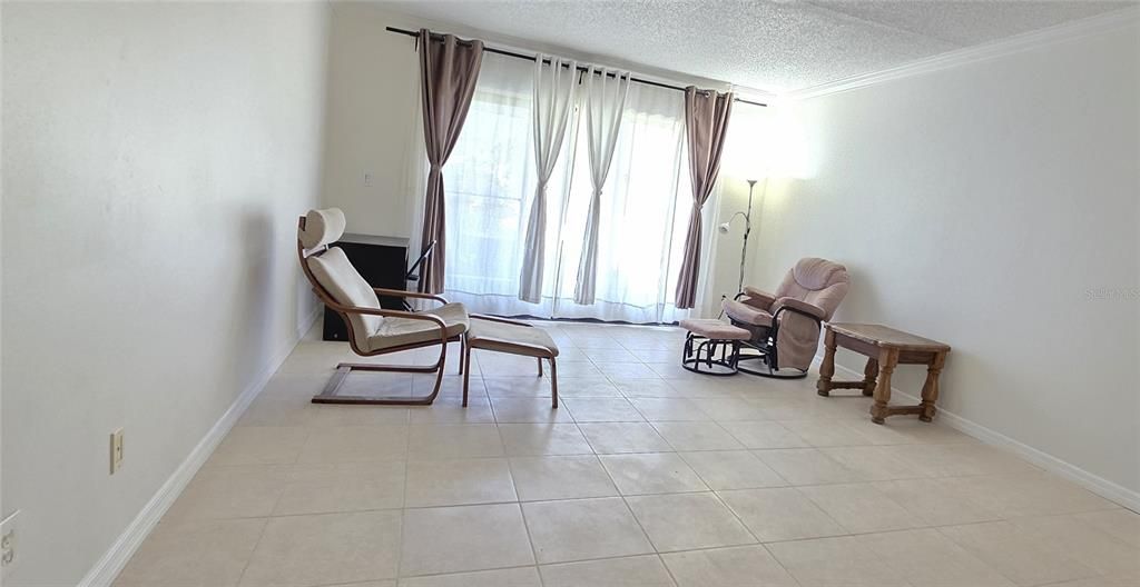 En Venta: $112,000 (2 camas, 2 baños, 975 Pies cuadrados)