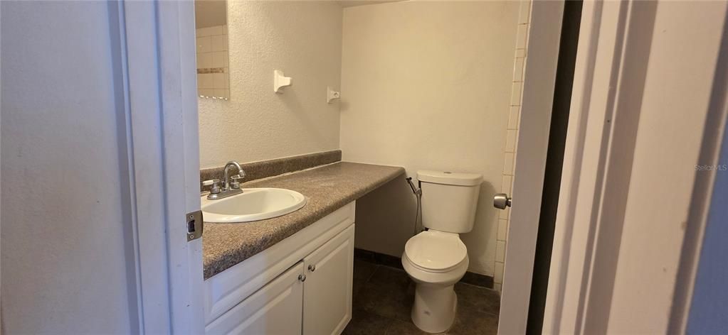 En Venta: $112,000 (2 camas, 2 baños, 975 Pies cuadrados)