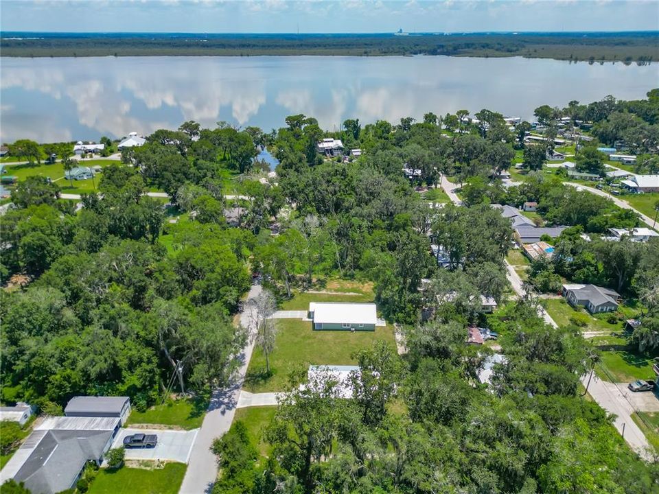 En Venta: $279,900 (3 camas, 2 baños, 1561 Pies cuadrados)