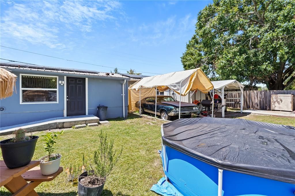 Activo con contrato: $245,000 (3 camas, 2 baños, 1040 Pies cuadrados)