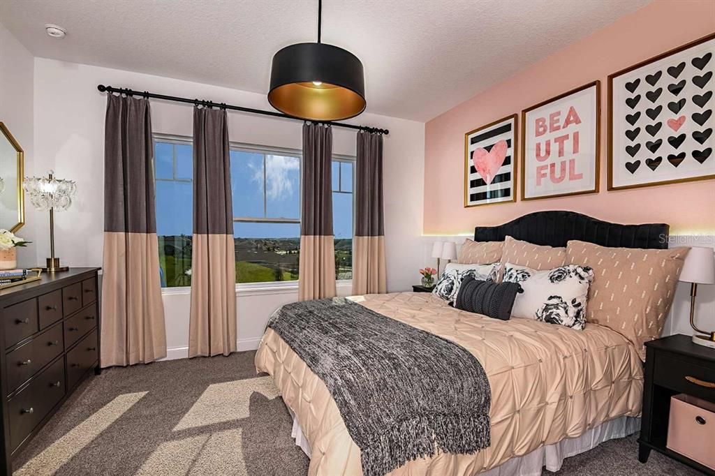 Activo con contrato: $850,000 (4 camas, 3 baños, 3061 Pies cuadrados)