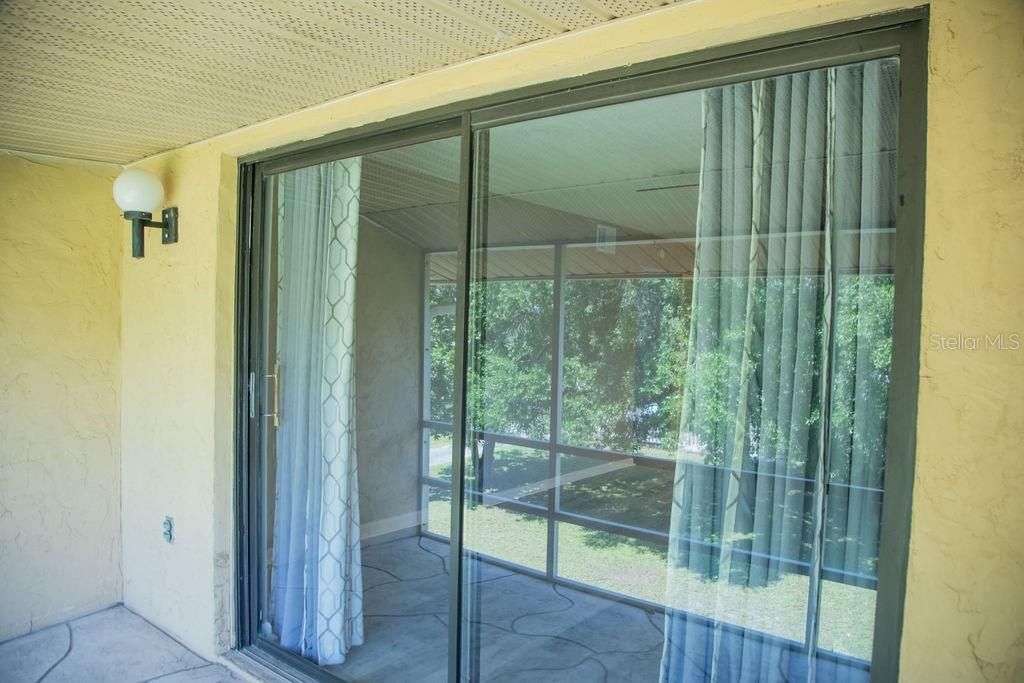 待售: $89,900 (2 贝兹, 2 浴室, 1085 平方英尺)