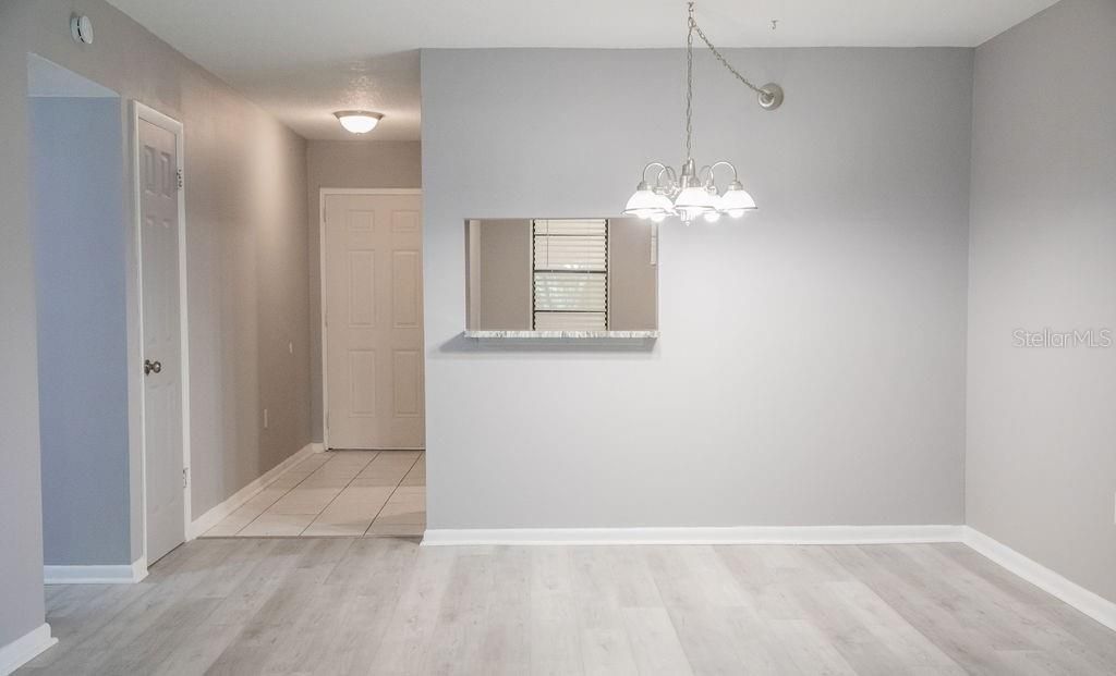 待售: $89,900 (2 贝兹, 2 浴室, 1085 平方英尺)