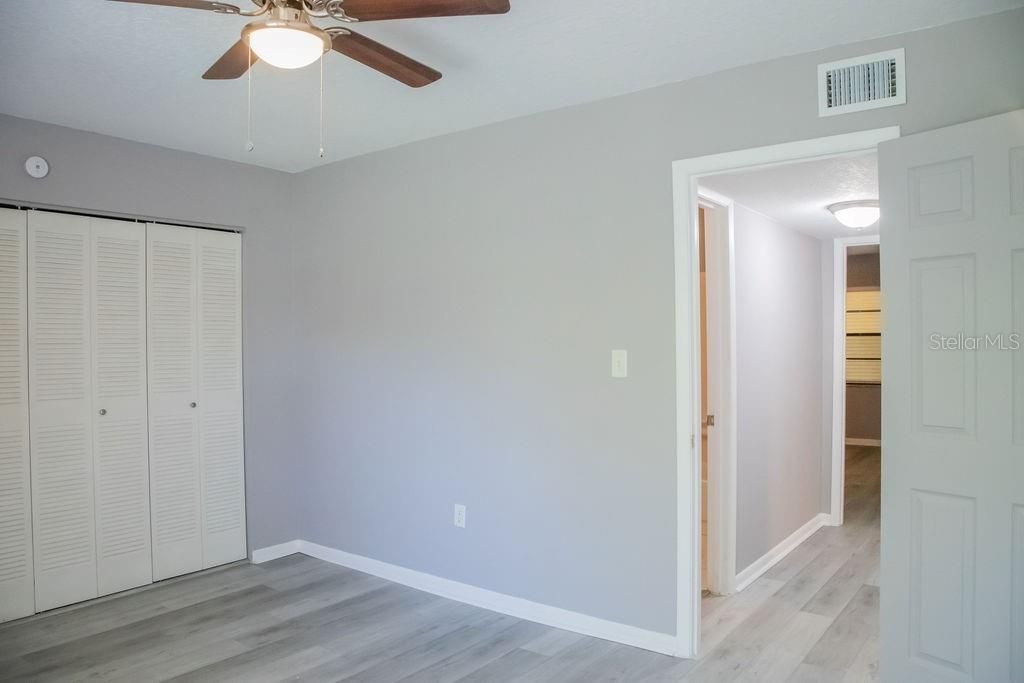 待售: $89,900 (2 贝兹, 2 浴室, 1085 平方英尺)