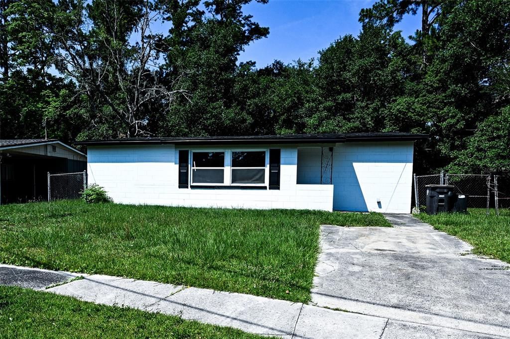 Недавно продано: $176,500 (3 спален, 1 ванн, 1068 Квадратных фут)