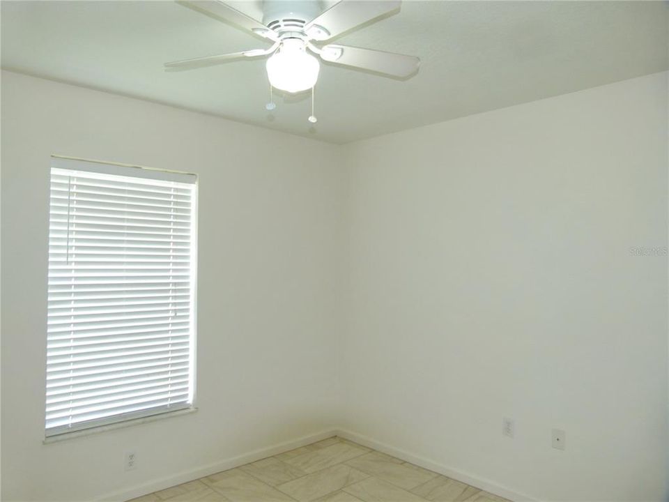 待售: $285,000 (3 贝兹, 2 浴室, 1194 平方英尺)