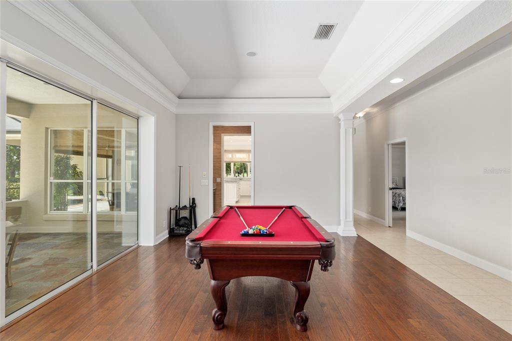 合同活跃: $759,999 (4 贝兹, 2 浴室, 3472 平方英尺)