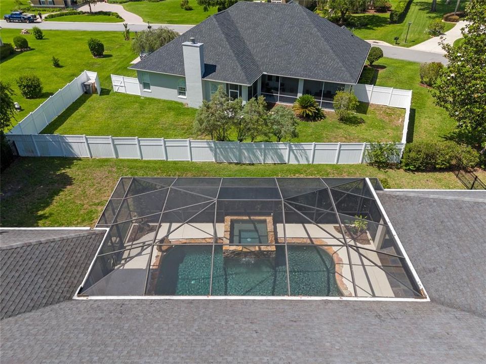 合同活跃: $759,999 (4 贝兹, 2 浴室, 3472 平方英尺)