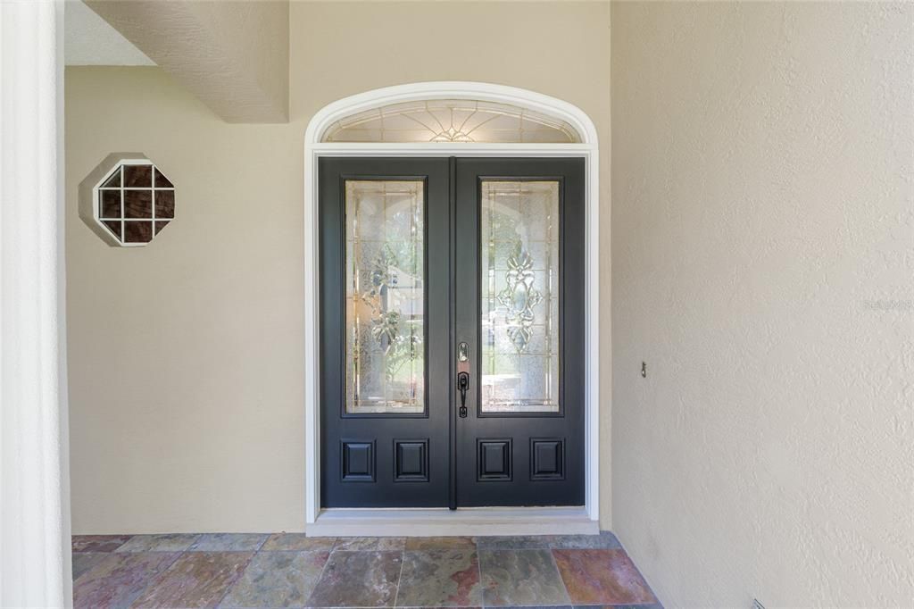 合同活跃: $759,999 (4 贝兹, 2 浴室, 3472 平方英尺)