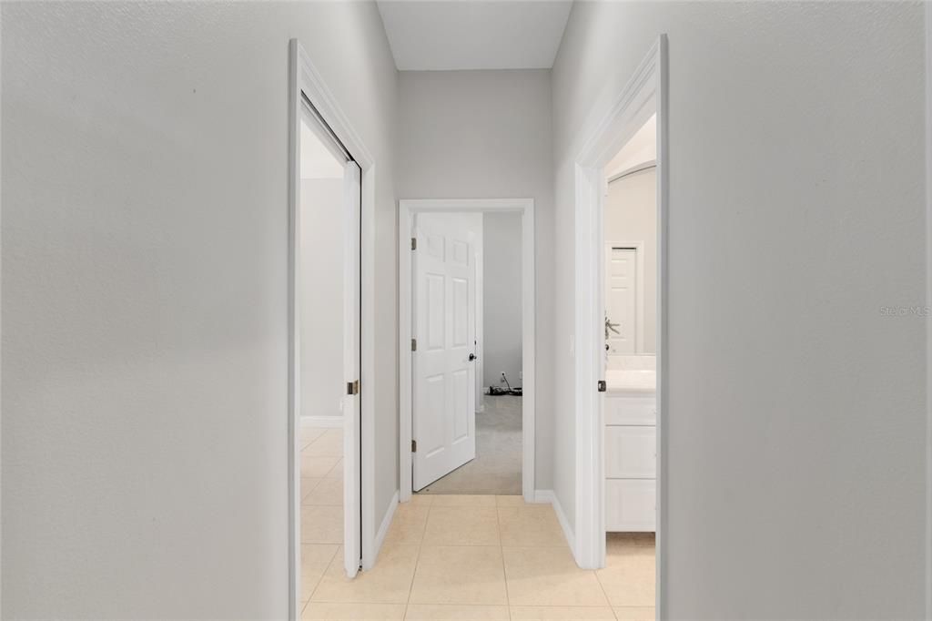 合同活跃: $759,999 (4 贝兹, 2 浴室, 3472 平方英尺)