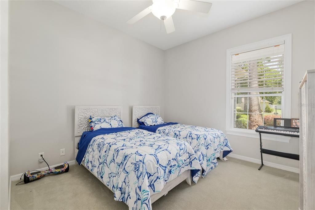 合同活跃: $759,999 (4 贝兹, 2 浴室, 3472 平方英尺)