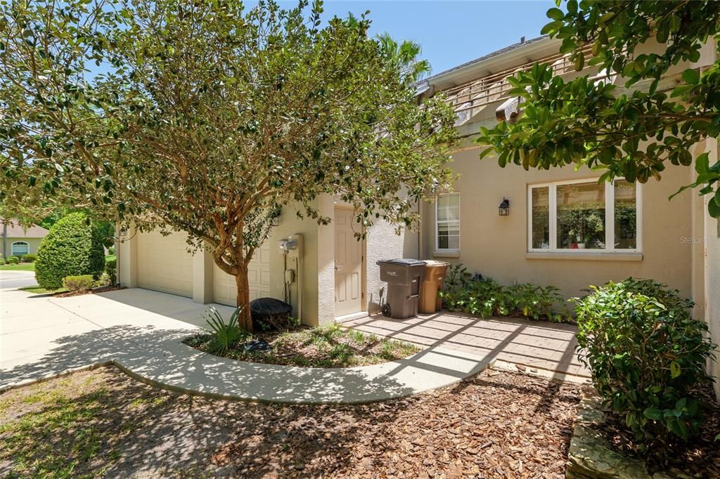 合同活跃: $759,999 (4 贝兹, 2 浴室, 3472 平方英尺)