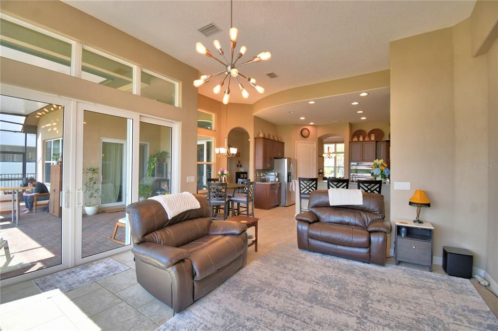 待售: $745,000 (5 贝兹, 4 浴室, 2982 平方英尺)