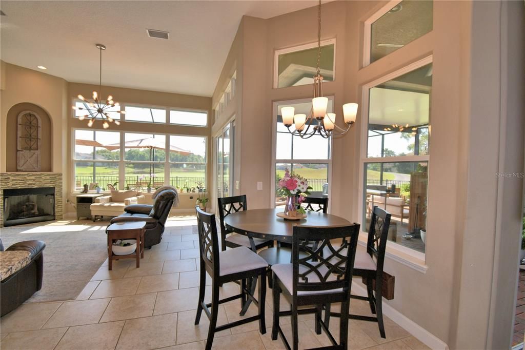 待售: $745,000 (5 贝兹, 4 浴室, 2982 平方英尺)