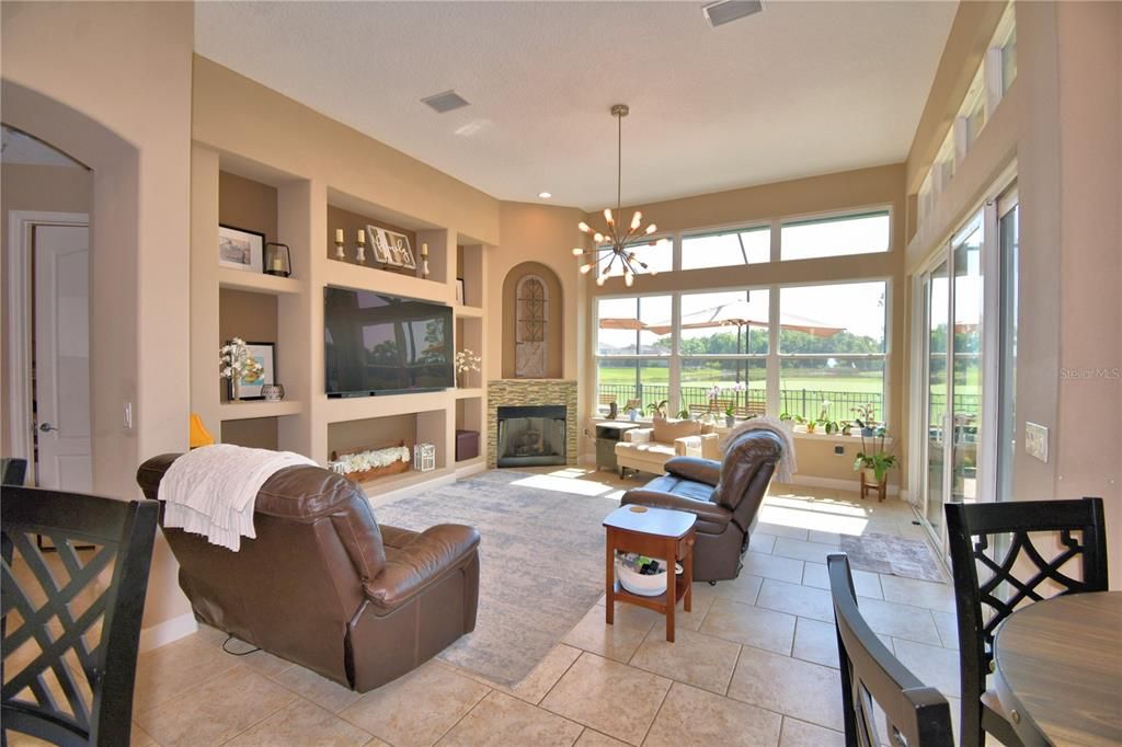 待售: $745,000 (5 贝兹, 4 浴室, 2982 平方英尺)