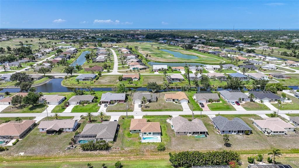 For Sale: $283,900 (2 beds, 2 baths, 1317 Square Feet)