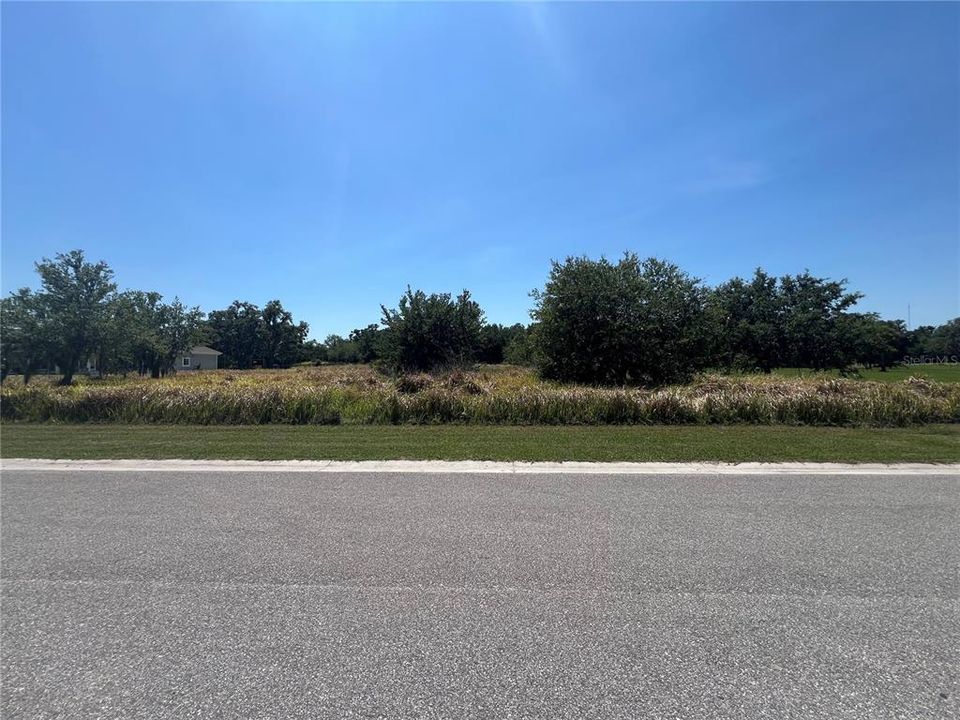 For Sale: $269,900 (1.02 acres)