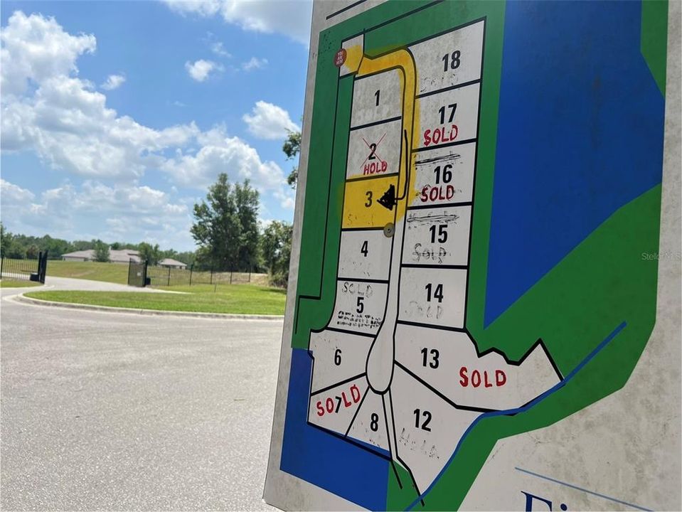 For Sale: $269,900 (1.02 acres)