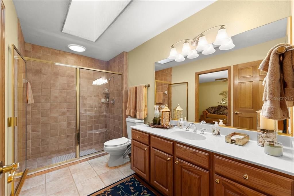 На продажу: $1,100,000 (3 спален, 3 ванн, 3028 Квадратных фут)