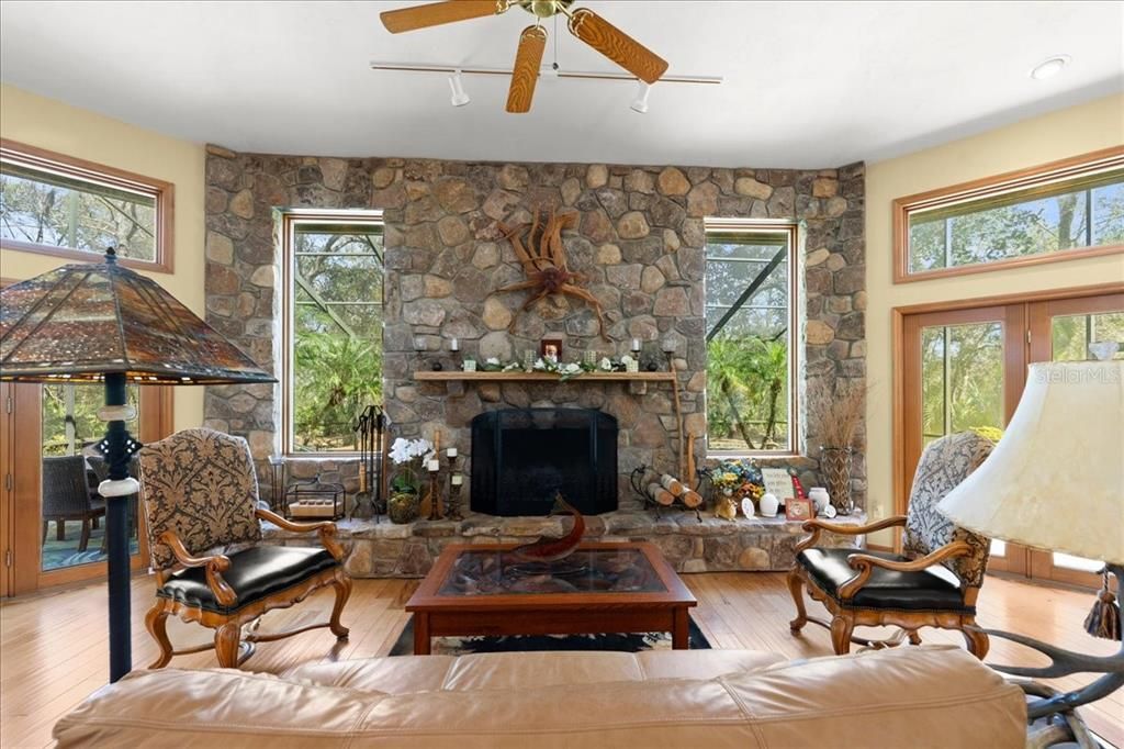 На продажу: $1,100,000 (3 спален, 3 ванн, 3028 Квадратных фут)