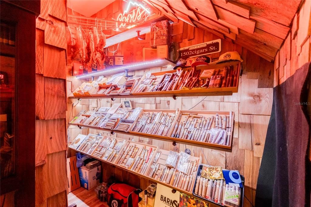 待售: $1,995,000 (6 贝兹, 7 浴室, 5768 平方英尺)