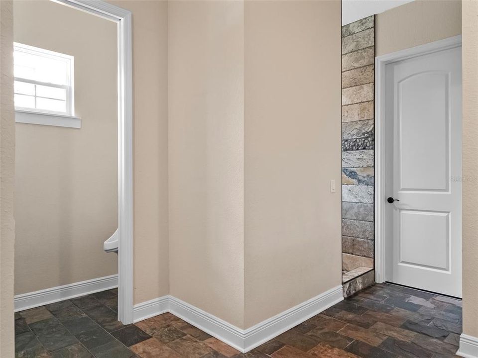 待售: $1,995,000 (6 贝兹, 7 浴室, 5768 平方英尺)