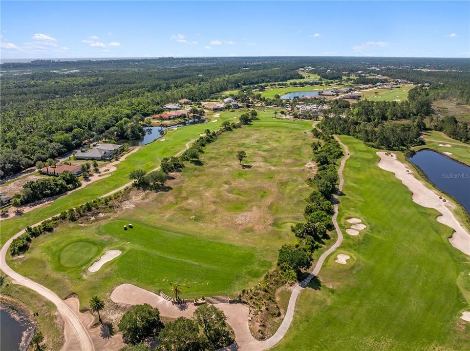 En Venta: $325,000 (0.32 acres)