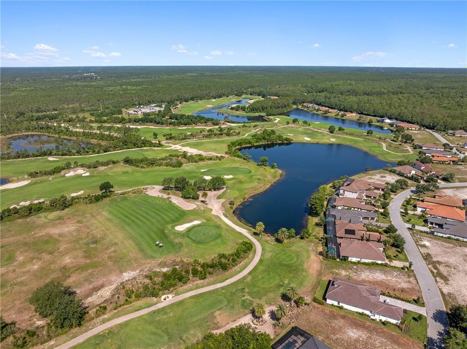 En Venta: $325,000 (0.32 acres)