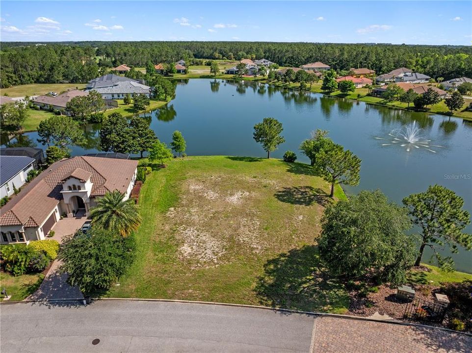 En Venta: $325,000 (0.32 acres)