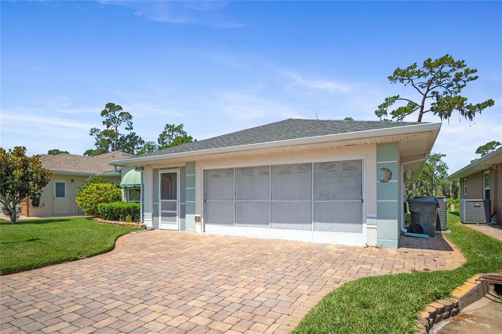 合同活跃: $199,900 (2 贝兹, 2 浴室, 1431 平方英尺)